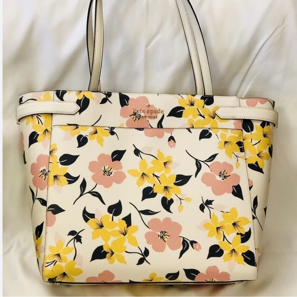 Kate spade bag lightly used like new - Picture 1 of 1